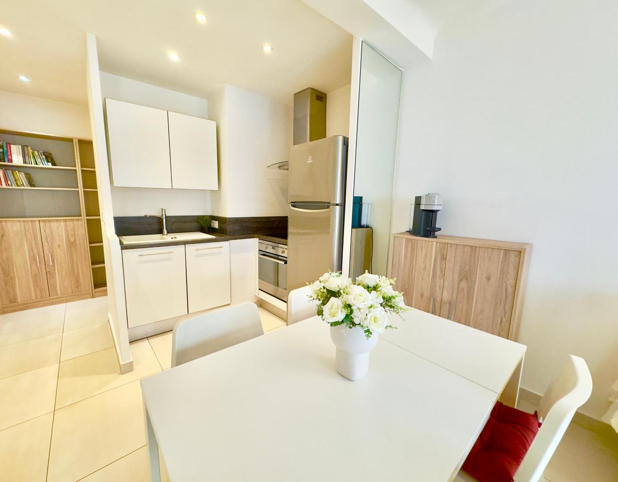 Superbe Appartement Avec Terrasse 1Mn Des Plages De La Croisette Cannes Ngoại thất bức ảnh